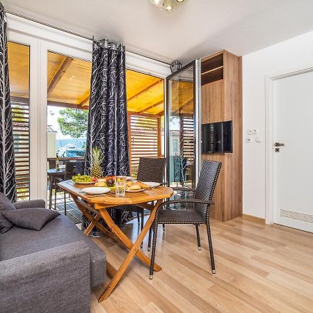 Mediteran Travel Mobile Homes Uvala Slana 塞尔瑟 外观 照片